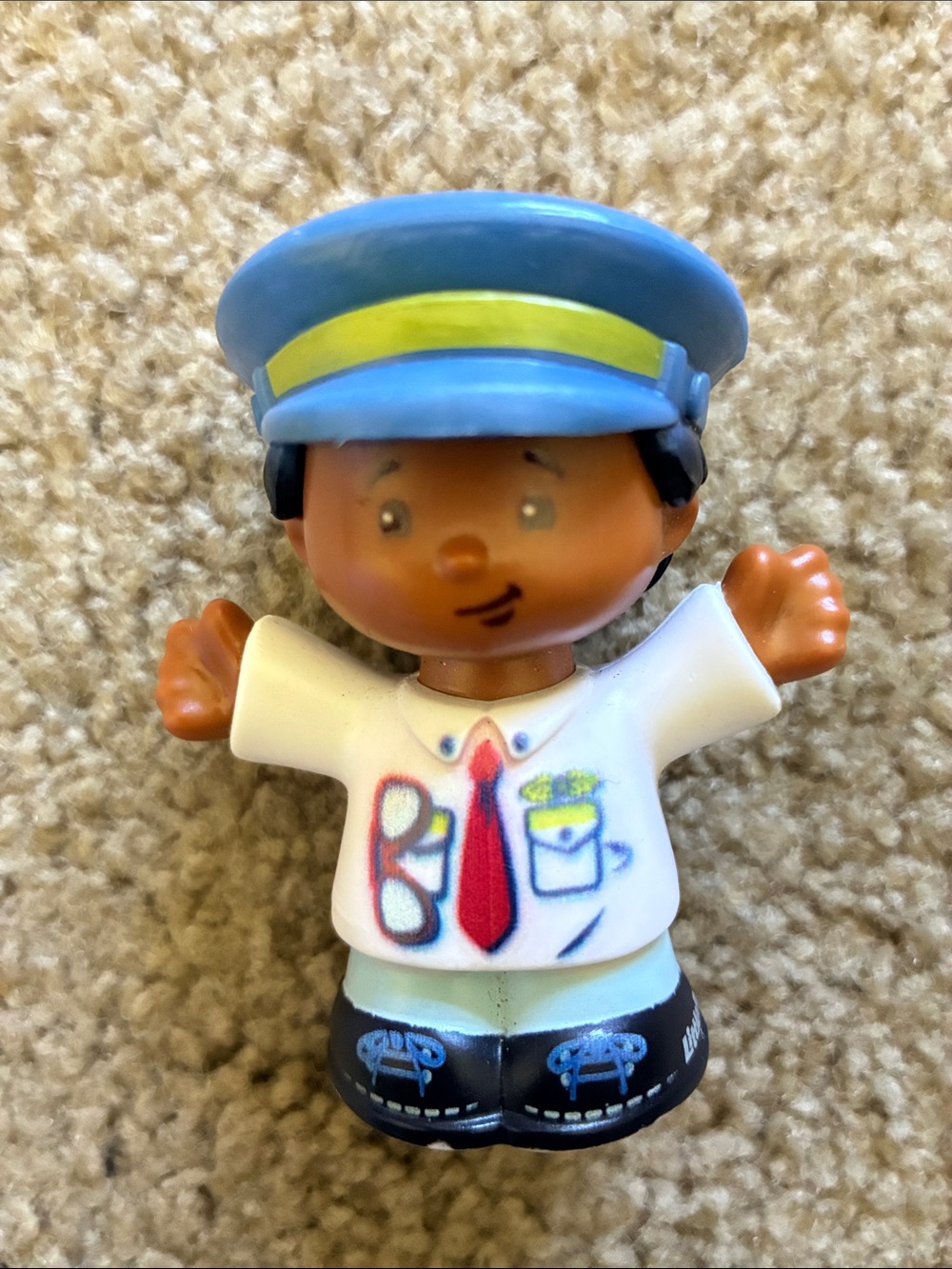 2016 Fisher-Price Little People Airline Pilot Michael From Travel Together Set